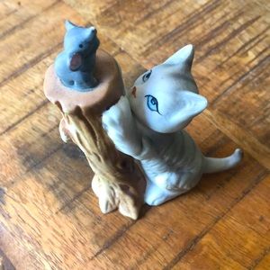 Vintage cat & mouse figurine